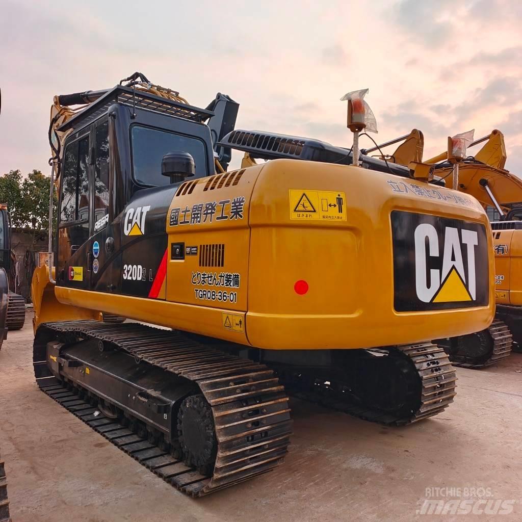 CAT 320 D Верижен екскаватор