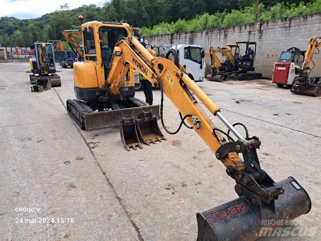 Hyundai R35Z-9 Мини екскаватори < 7 т