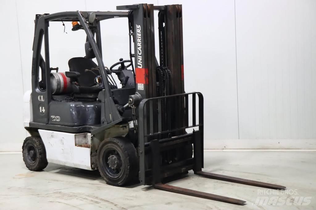 Nissan U1D2A20LQ Камиони с АГУ