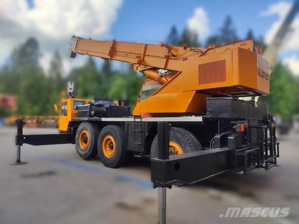 Kato KA 400 E Всъдеходни кранове