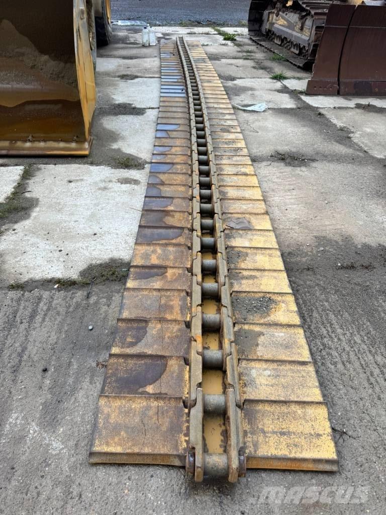 CAT D 6 N LGP Верижни булдозери
