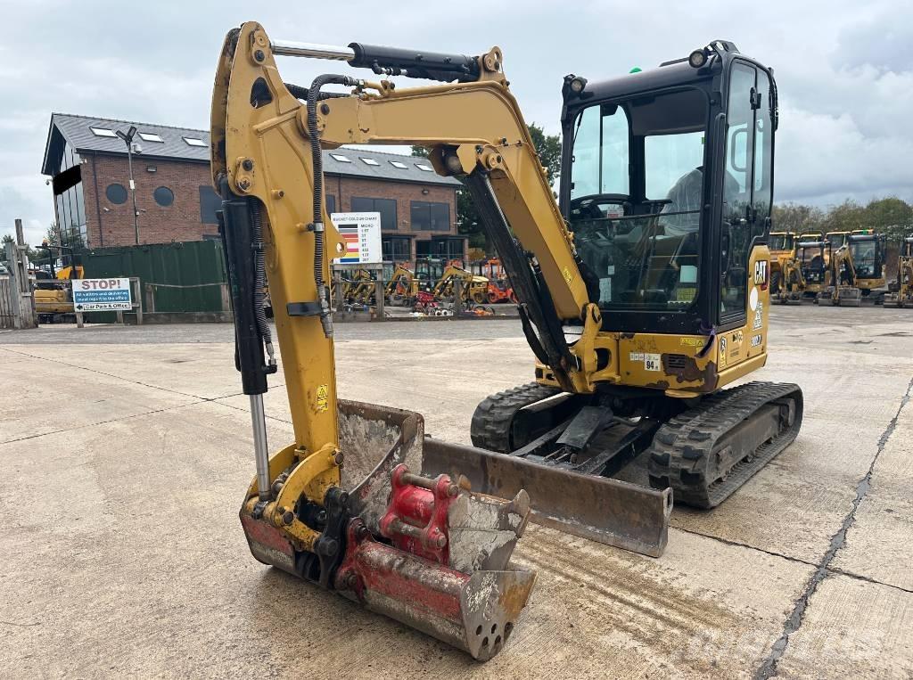 CAT 302.7 CR Мини екскаватори < 7 т