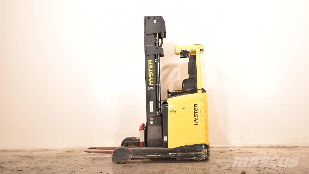 Hyster R 1.6 Ретрак/ Високоповдигач с изместване на вилката напред