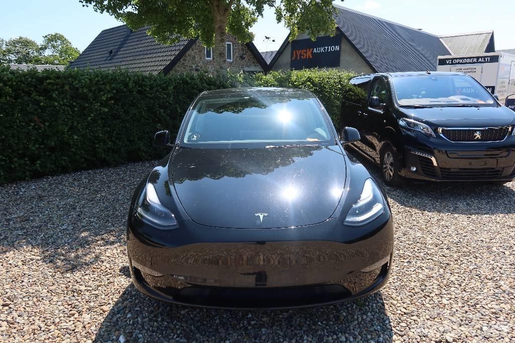 Tesla Model Y Коли
