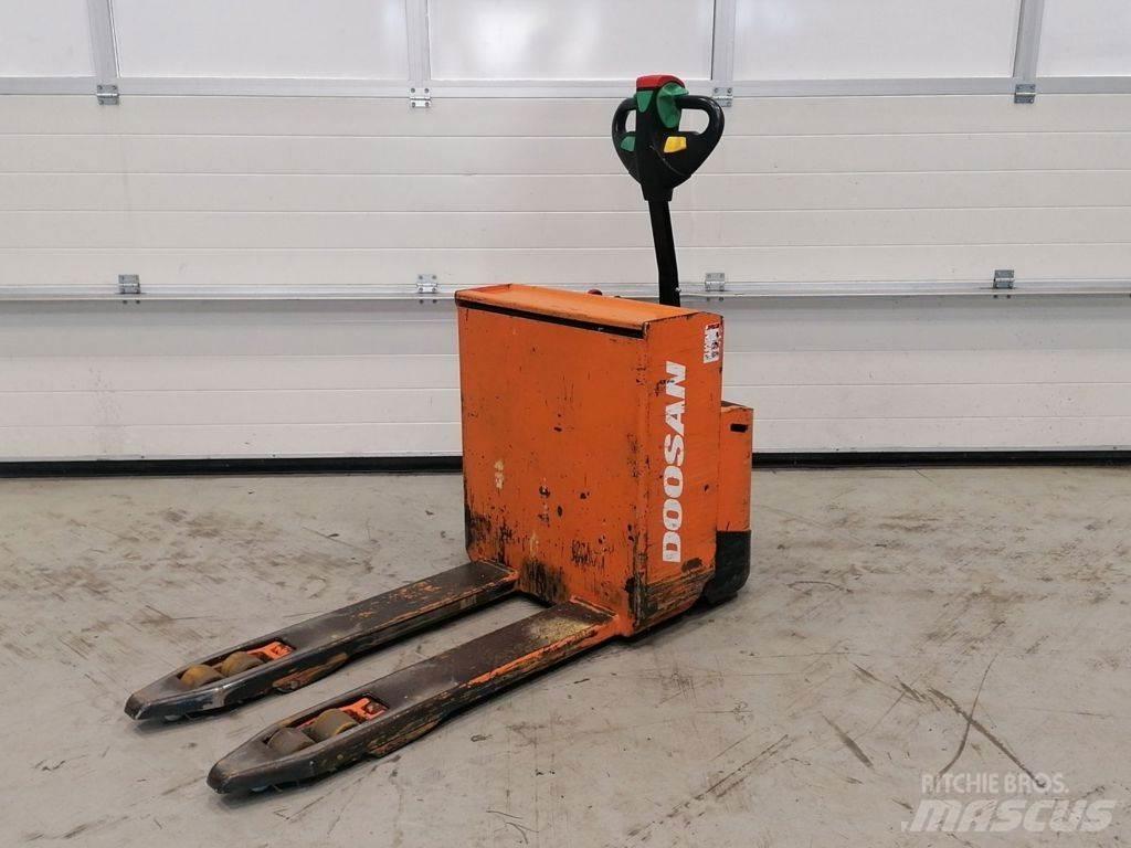Doosan LEDH20M Нископовдигач