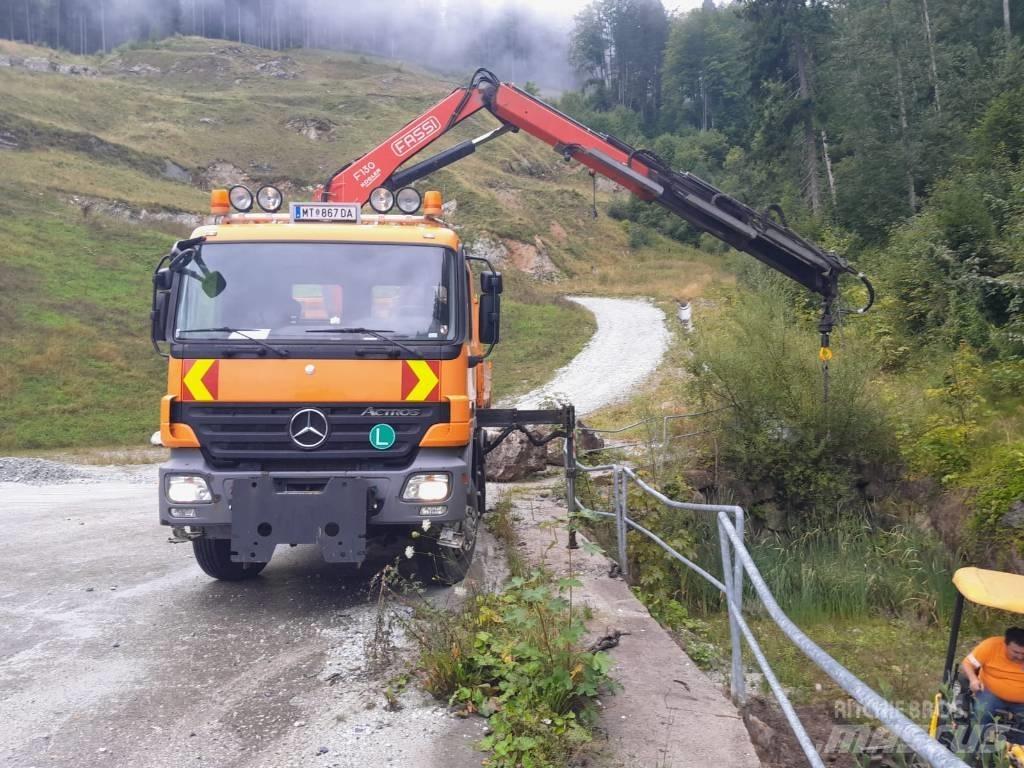 Fassi 130 Товарещи кранове