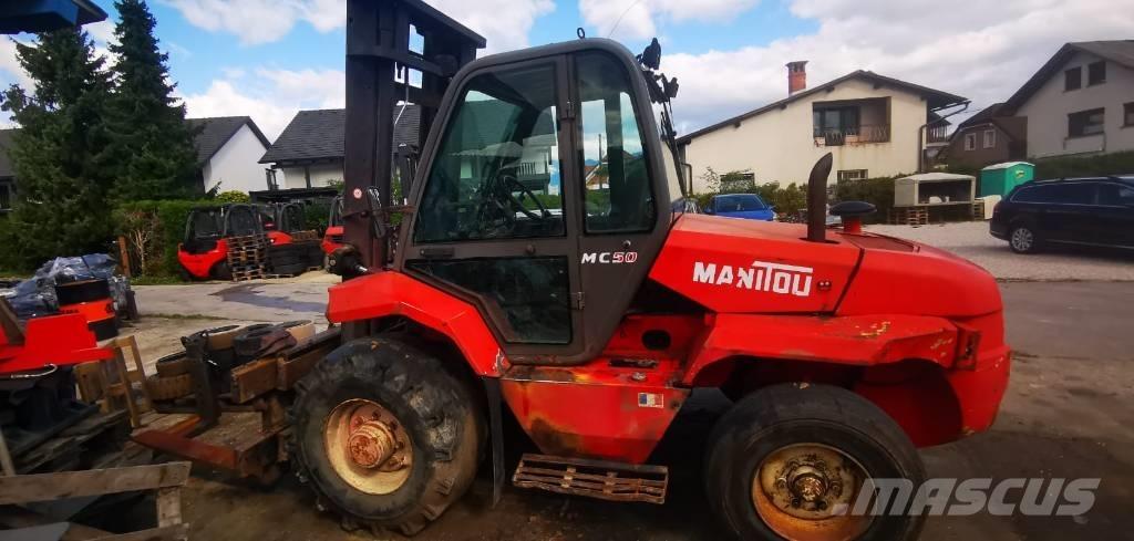 Manitou MC 50 Камиони за херавни местности