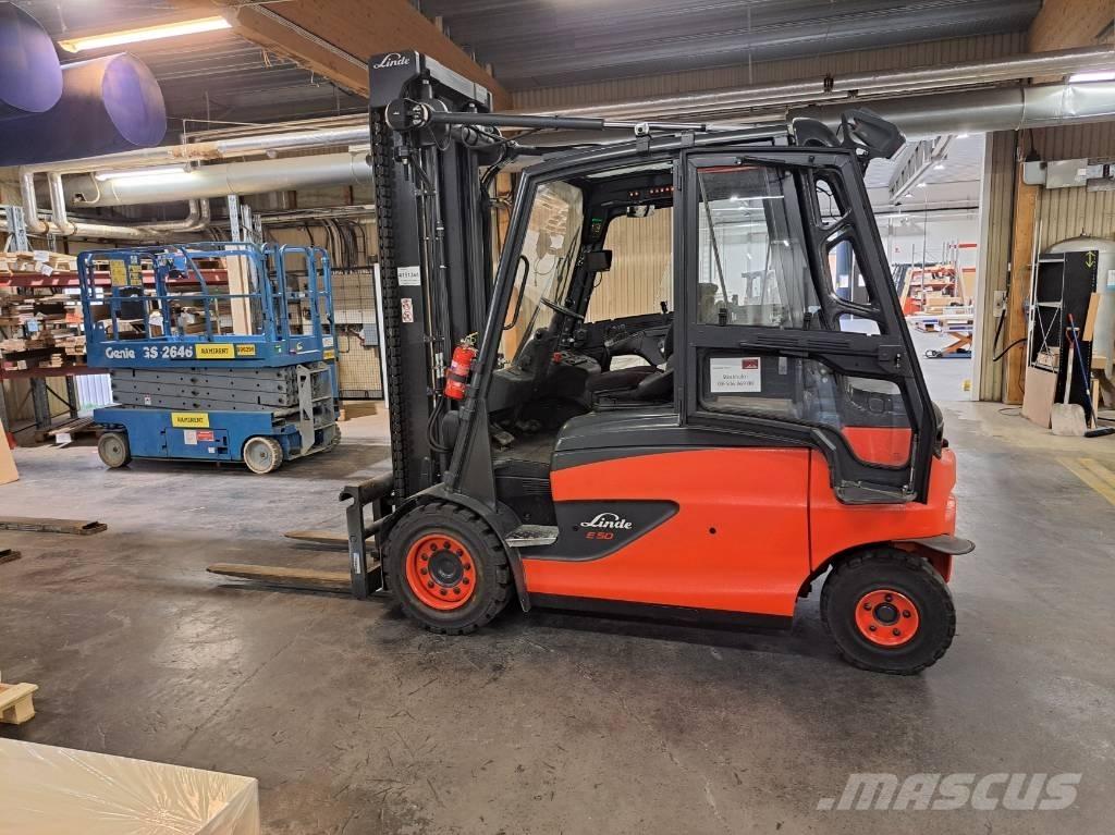 Linde E50HL-01 Електрически вилични кари-повдигачи