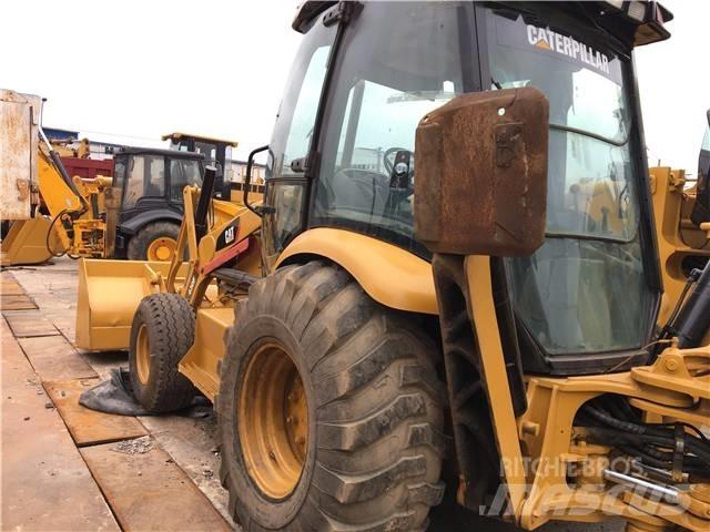 CAT 430 F Товарач със заден ексватор