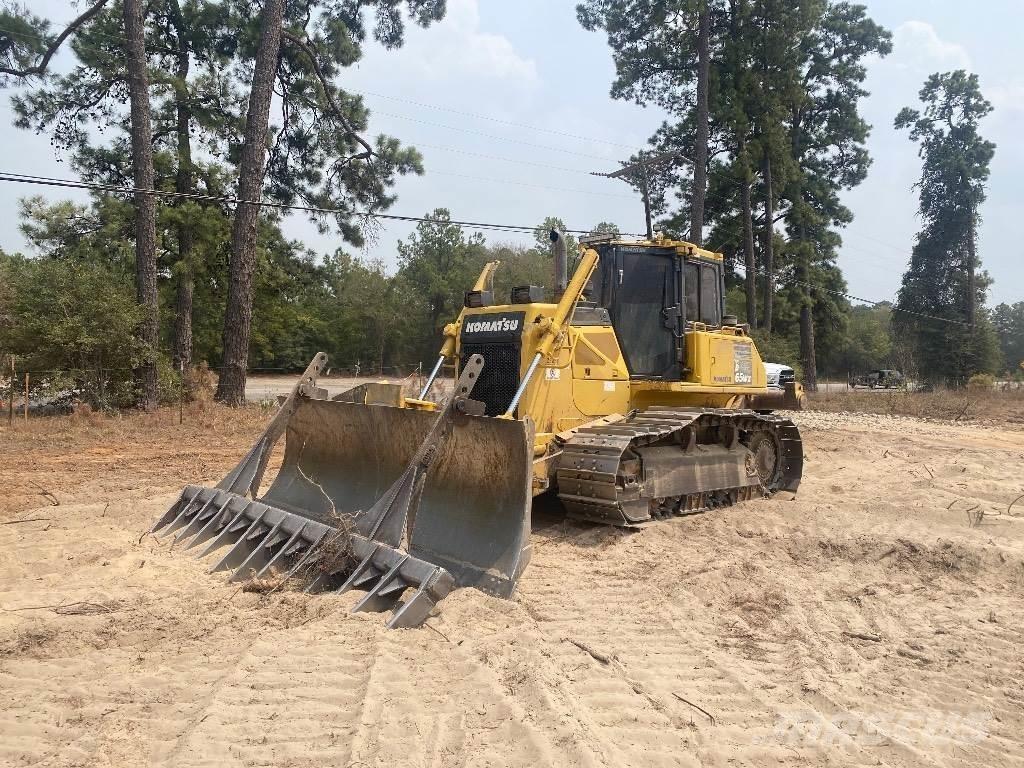 Komatsu D 65 WX-17 Верижни булдозери
