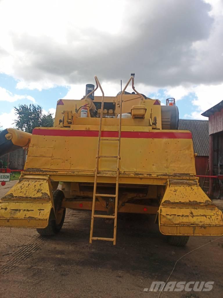 New Holland TF 46 Комбайни
