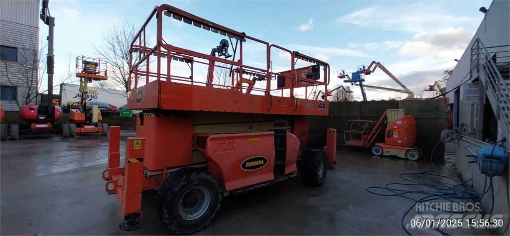 JLG 4394RT Ножични работни платформи