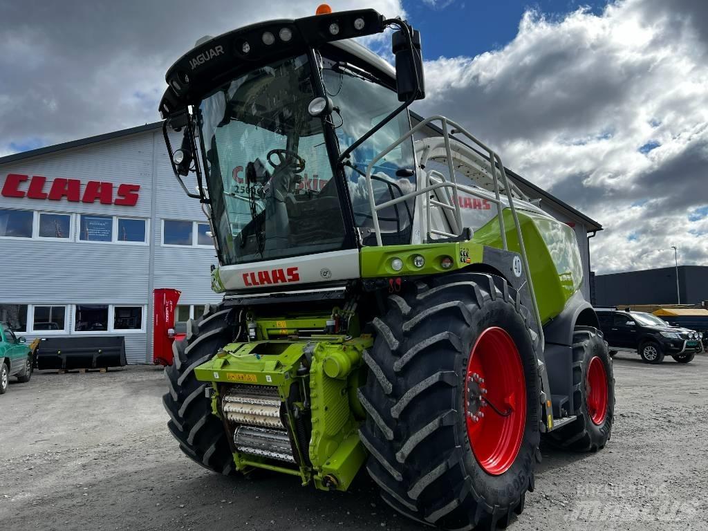CLAAS Jaguar 950-4 Самоходни фуражири