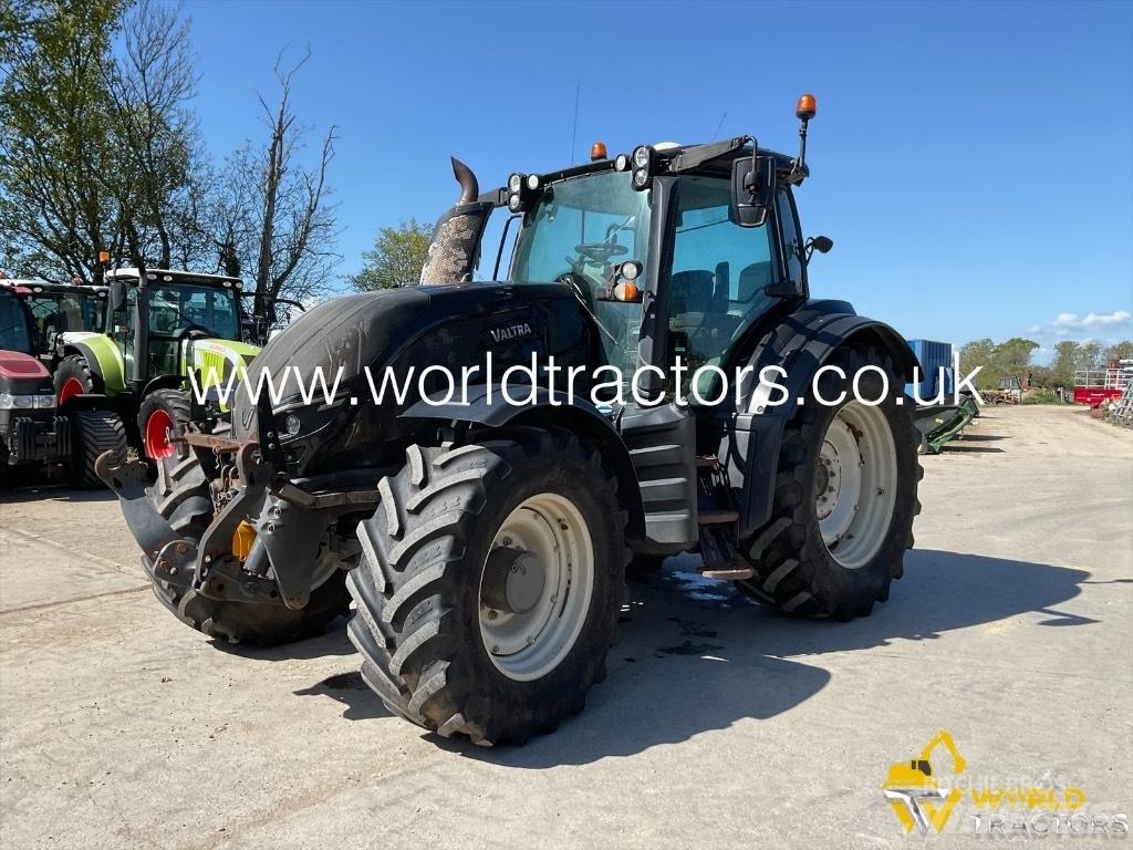 Valtra T 234 Трактори