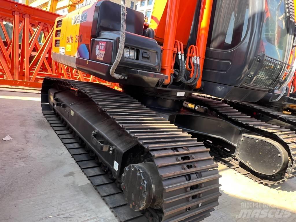 Hitachi ZX200 Верижен екскаватор