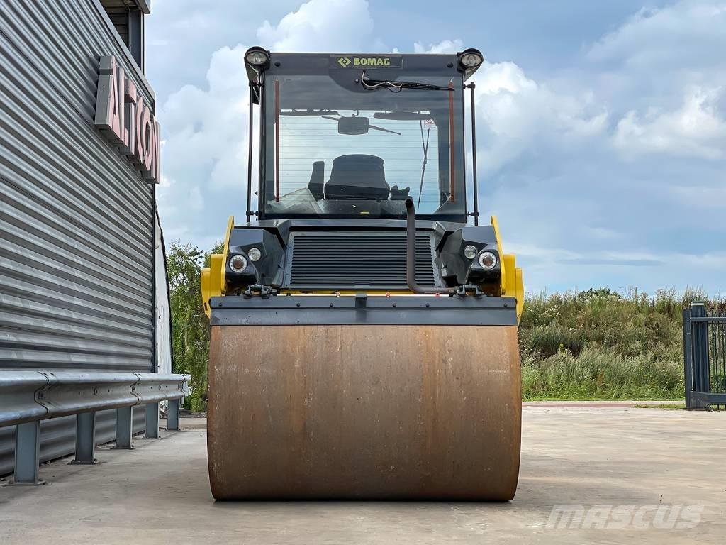 Bomag BW 151 AD-5 Двойни барабанни ролки
