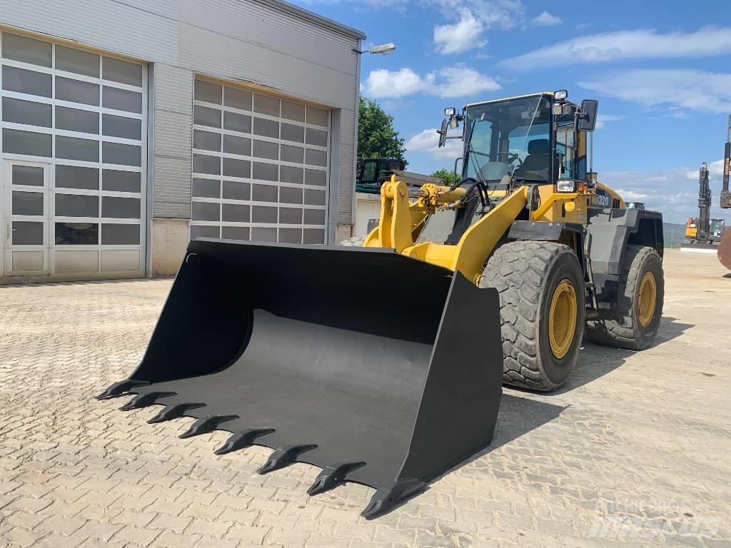 Komatsu WA 320-5H Колесни товарачи