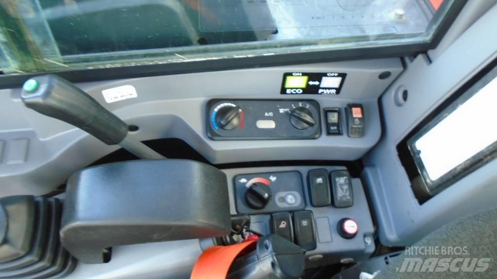 Kubota KX 080-4 Средни екскаватори 7т - 12т