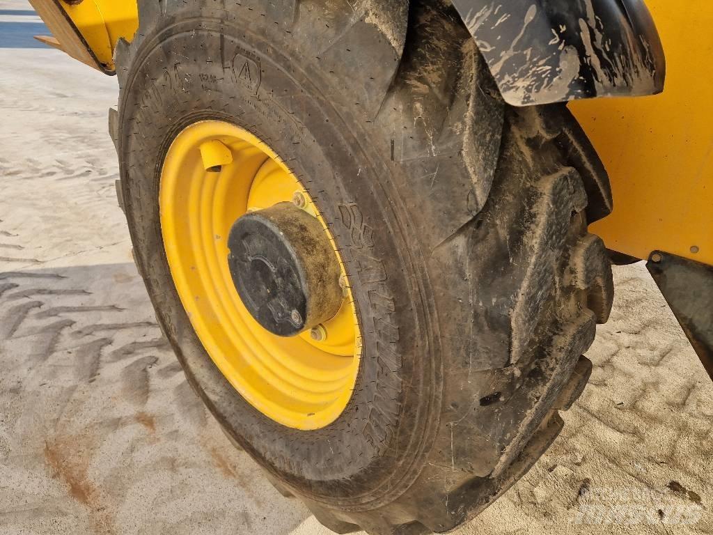JCB 540-140  BC40 Телескопични товарачи
