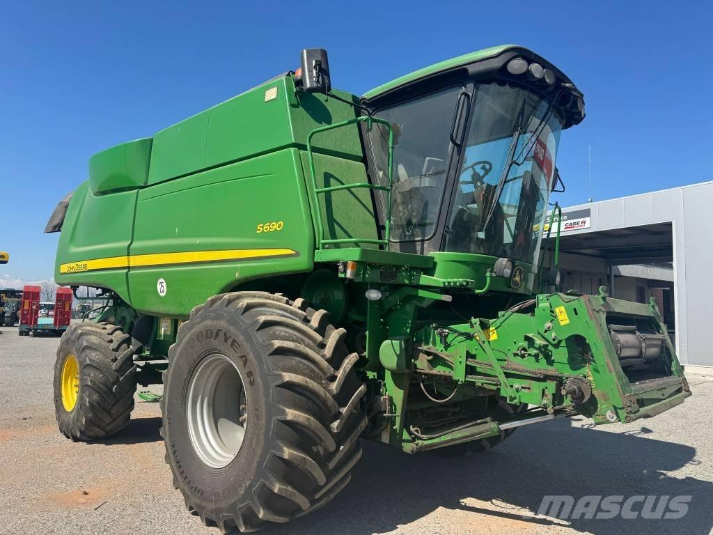 John Deere S 690 Комбайни