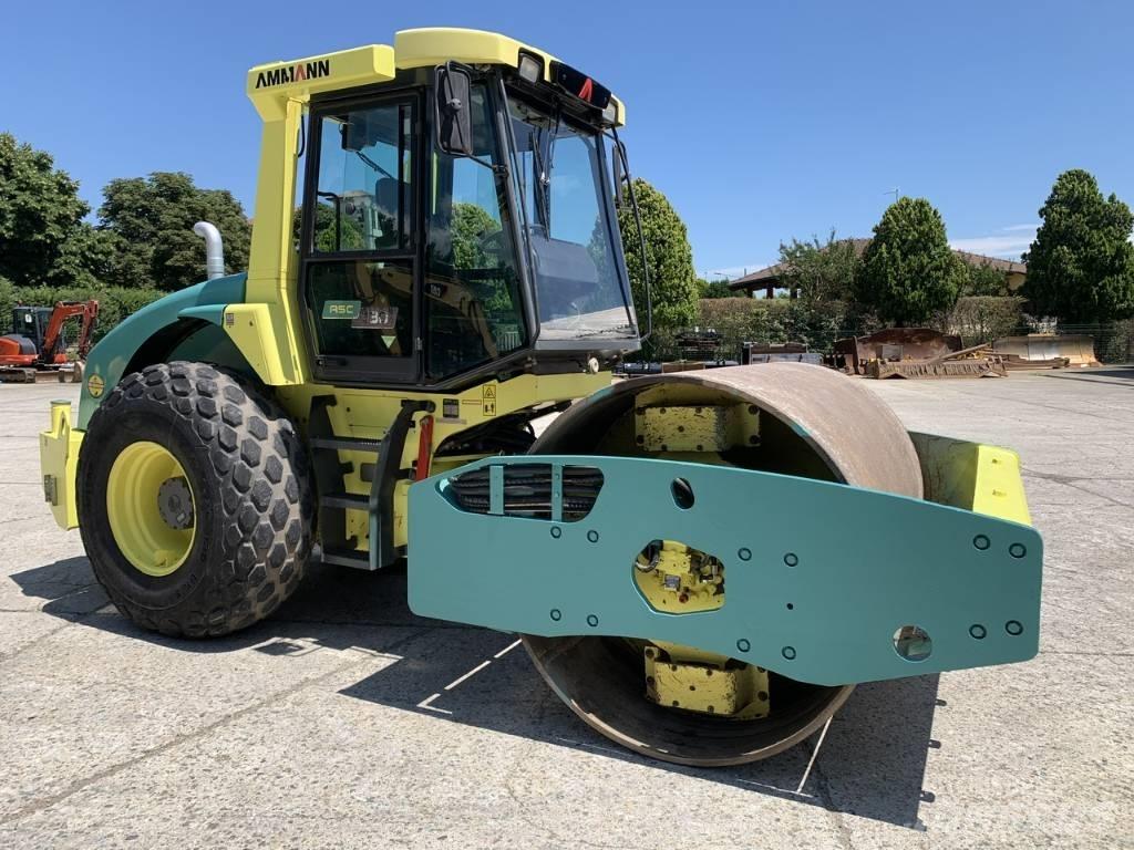 Ammann ASC 130 D Еднобарабанни ролки
