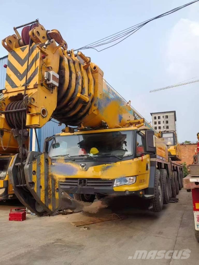 XCMG XCA300 Всъдеходни кранове