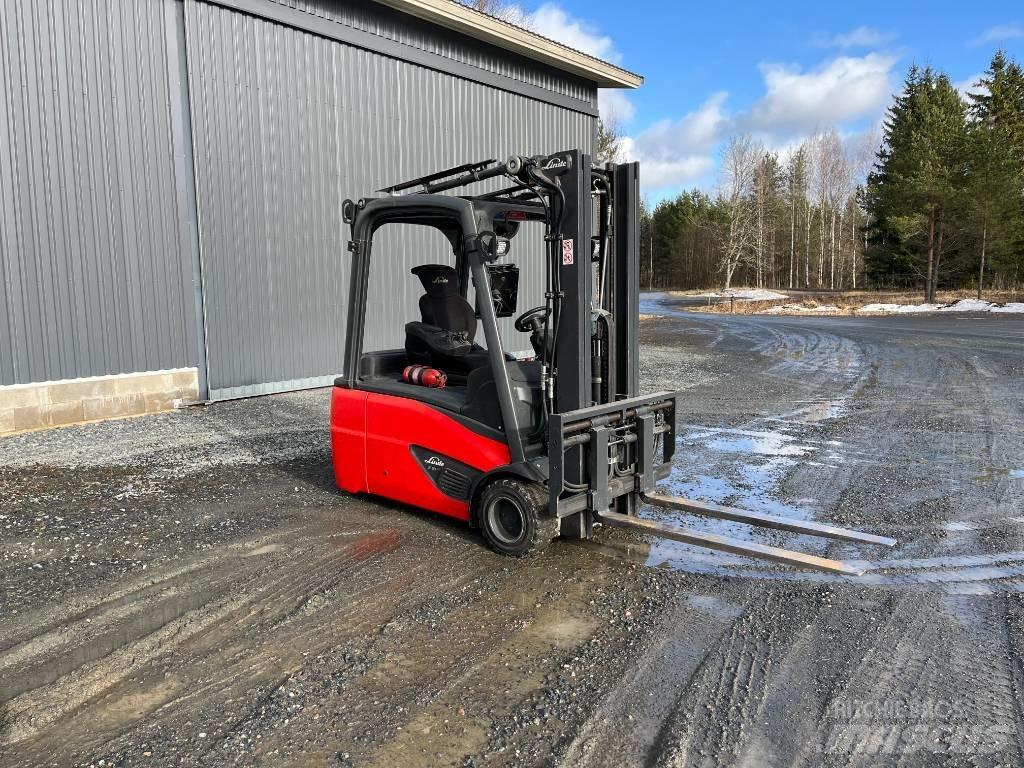 Linde E18L-02 Електрически вилични кари-повдигачи