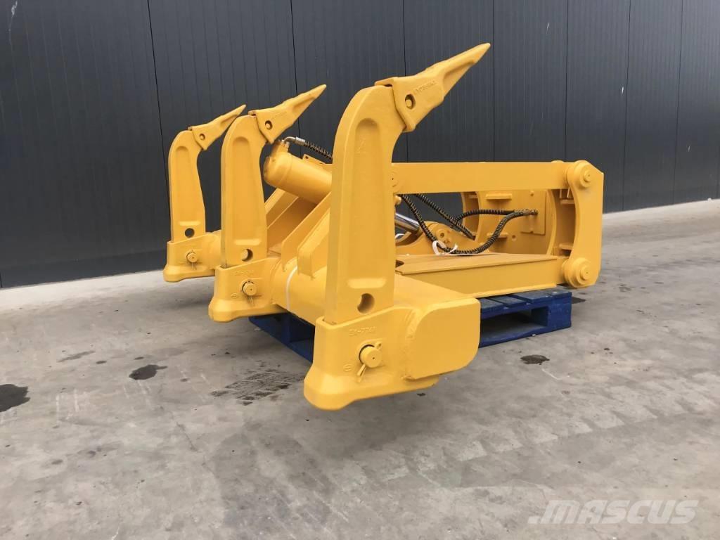 Komatsu D65 Скарификатор