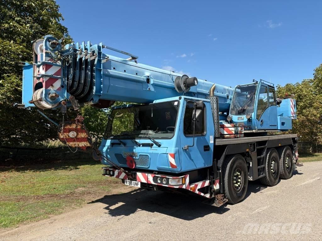Grove GMK3055 Всъдеходни кранове