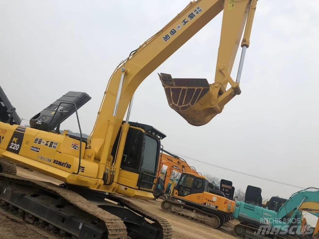 Komatsu 220-8 Верижен екскаватор
