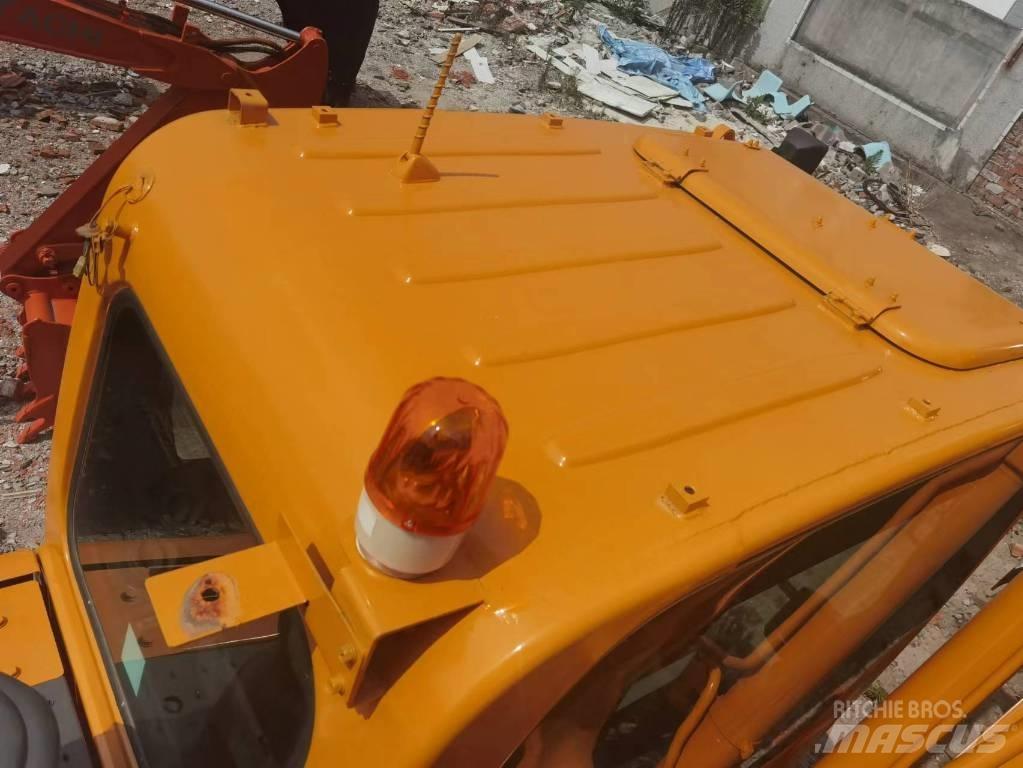 Hyundai R215VS Верижен екскаватор