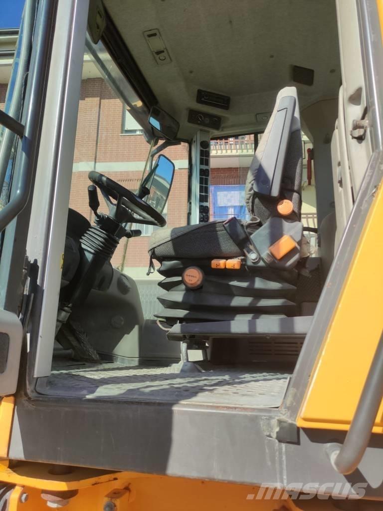 Volvo L 70 F Колесни товарачи