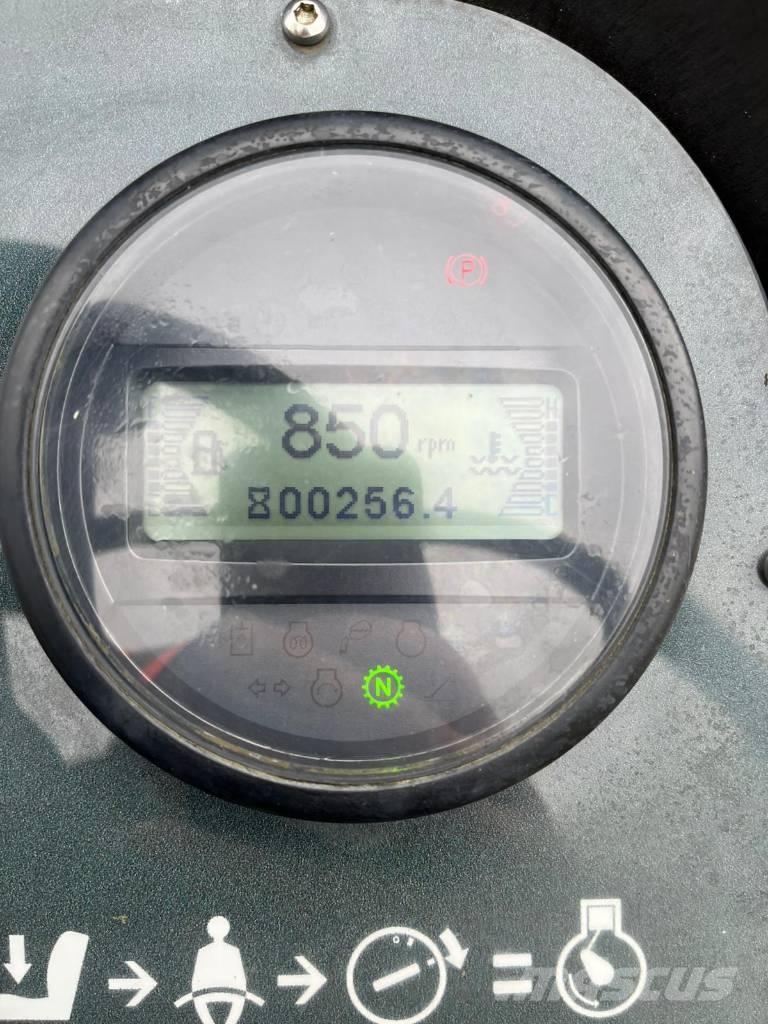 Mecalac TA 9 Странични самосвали