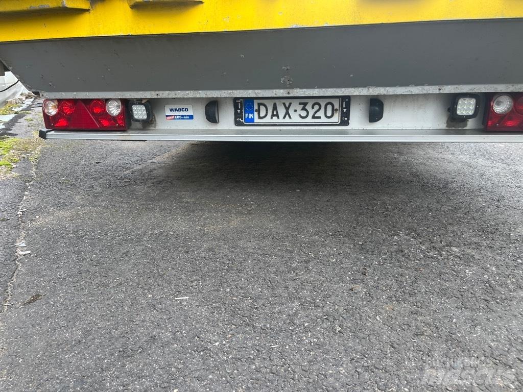 STOKOTA CargoFloor Полуремаркета за стърготини
