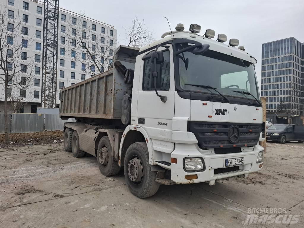 Mercedes-Benz 3244 Камиони с кран с кука