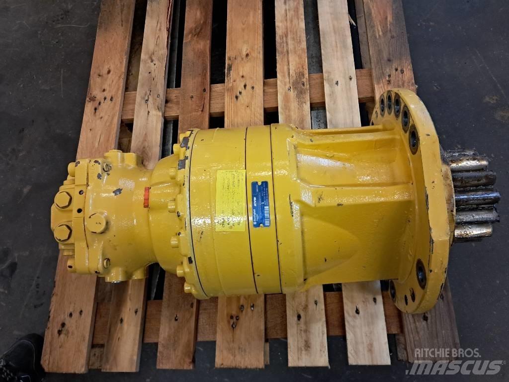 Komatsu PW 180-10 Предаване