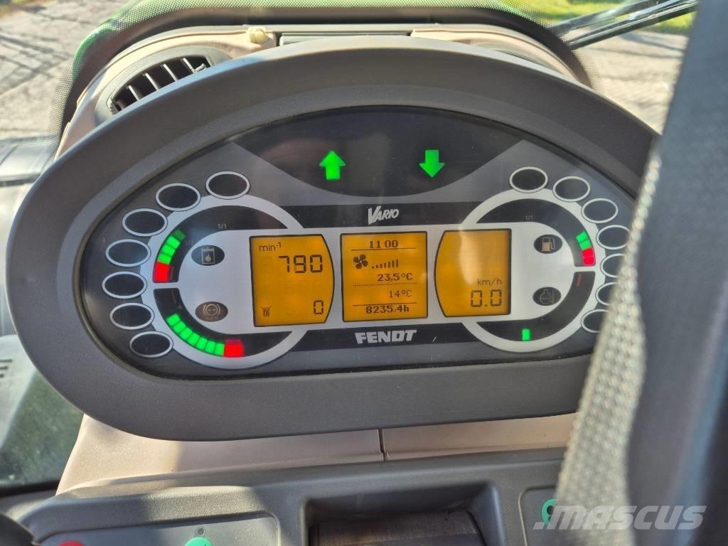 Fendt 828 Vario Трактори
