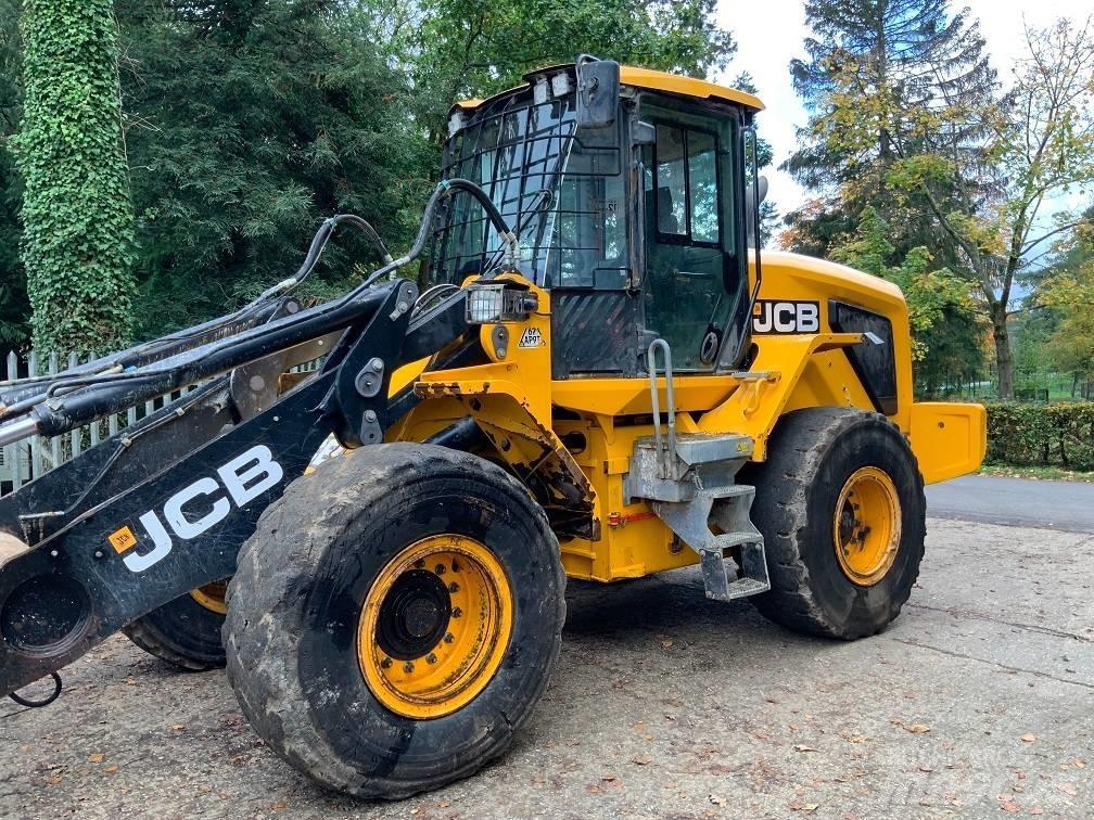 JCB 437 HT Колесни товарачи