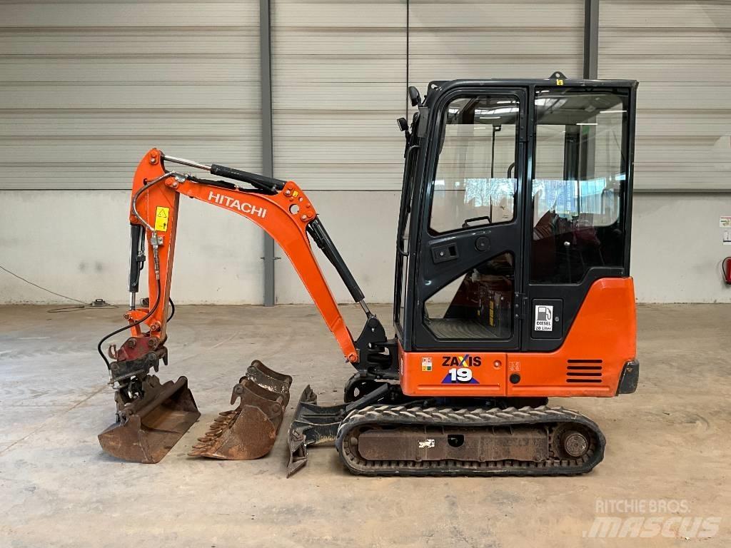Hitachi ZX 19-6 CR Мини екскаватори < 7 т
