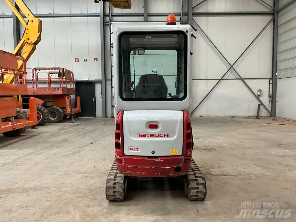 Takeuchi TB 216 Мини екскаватори < 7 т
