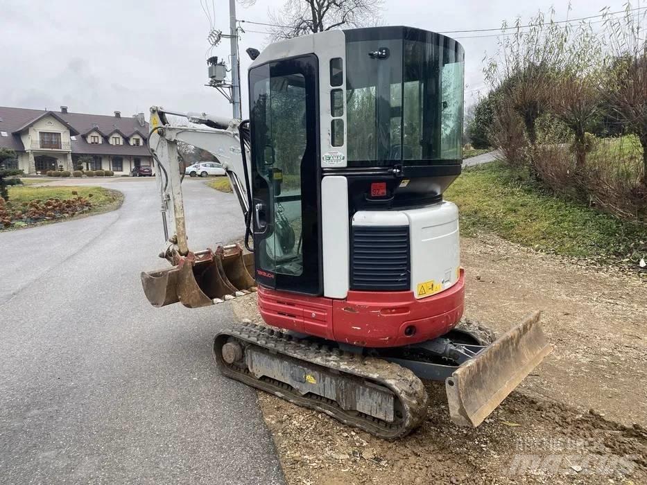 Takeuchi TB 23 R Мини екскаватори < 7 т