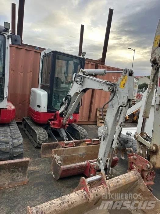 Takeuchi TB 23 R Мини екскаватори < 7 т