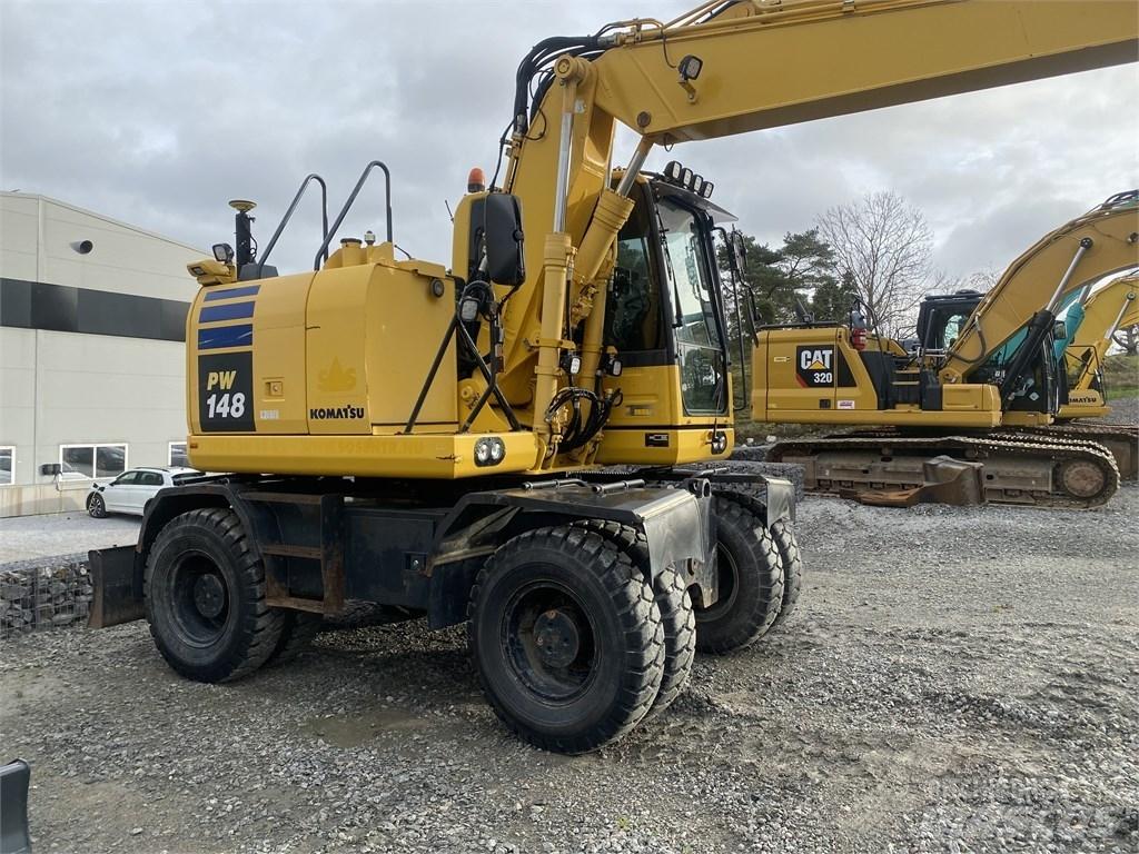Komatsu PW148-10 Колесни екскаватори