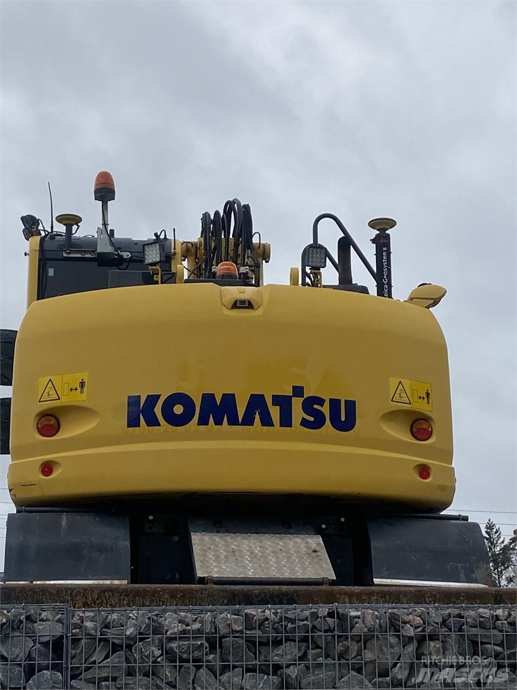 Komatsu PW148-10 Колесни екскаватори