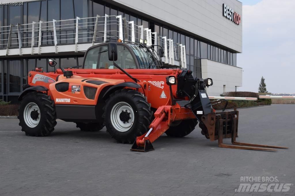 Manitou MT 1440 Телескопични товарачи