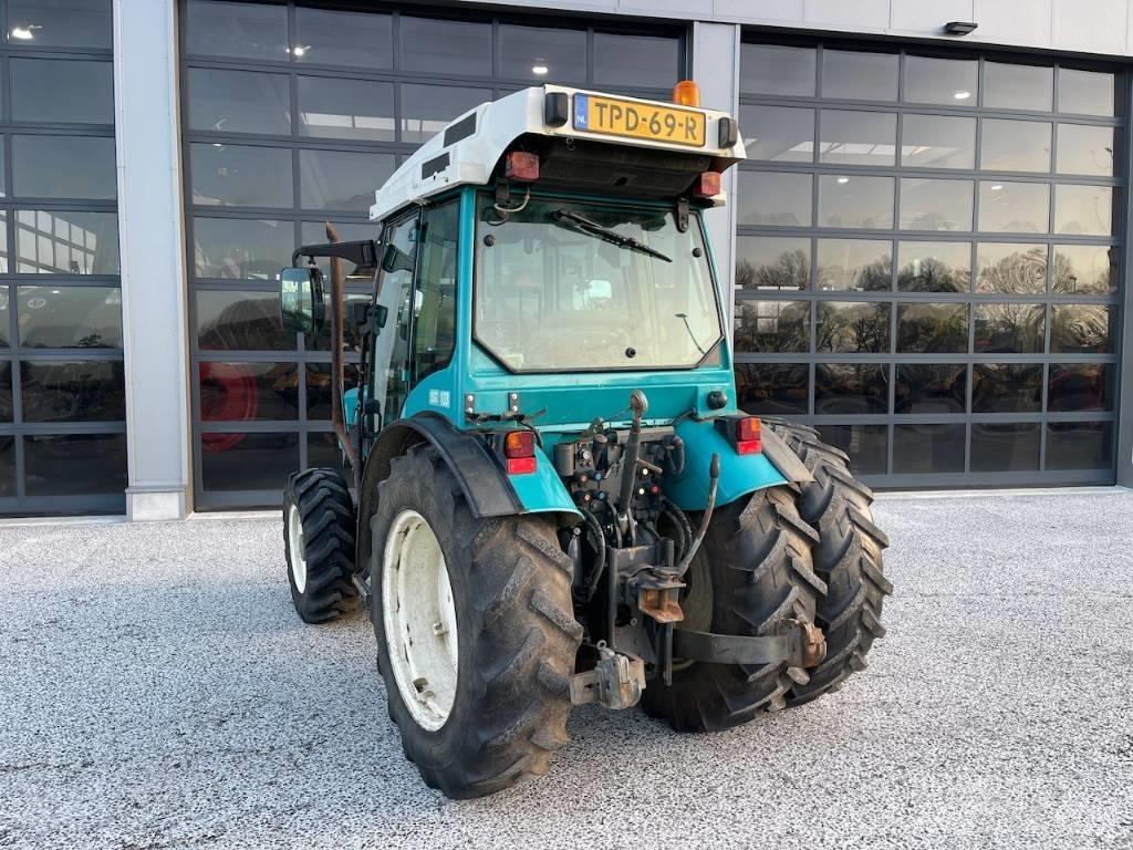 Fendt 208 F Трактори