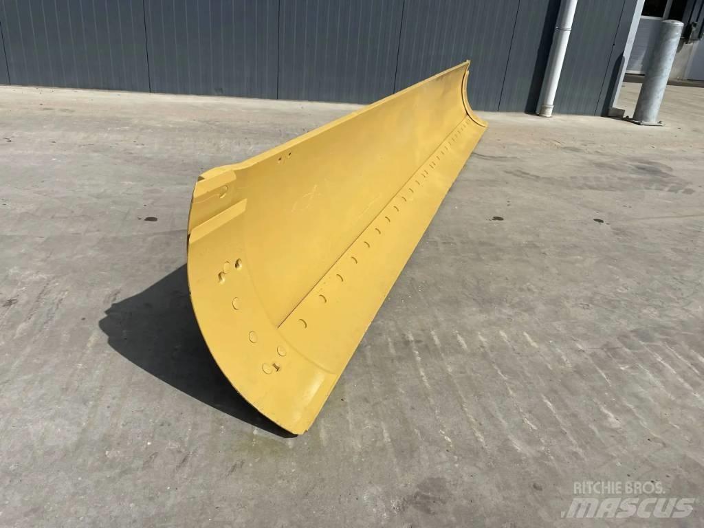 CAT 140H Moldboard Остриета