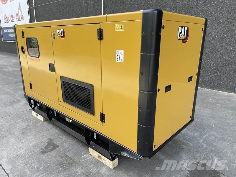 CAT DE 110 E 2 Дизелови генератори

