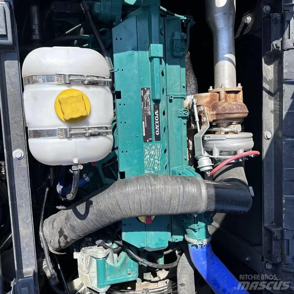 Volvo EC 240 Верижен екскаватор
