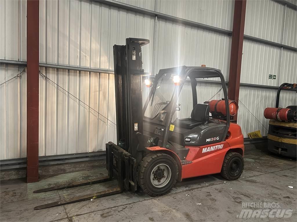 Manitou MI30G Камиони с АГУ